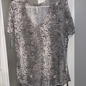 Snake skin v-neck